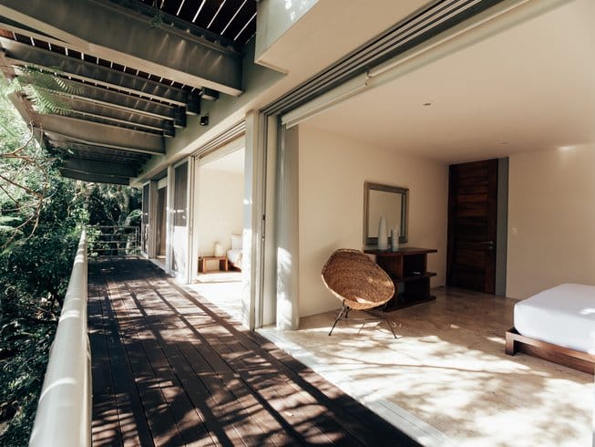 luxury hotel suites in the jungle