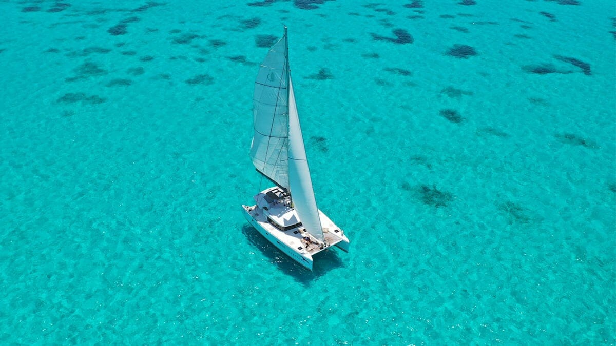 Catamaran tour