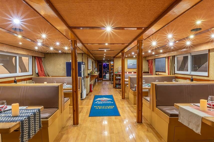 socorro Aggressor dining room